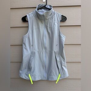 Lululemon Grey "The Beast" Vest Womens Sleeveless Full Zip Reflective Size 8 B2